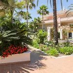 Jardines De Lunamar Beach Apartment